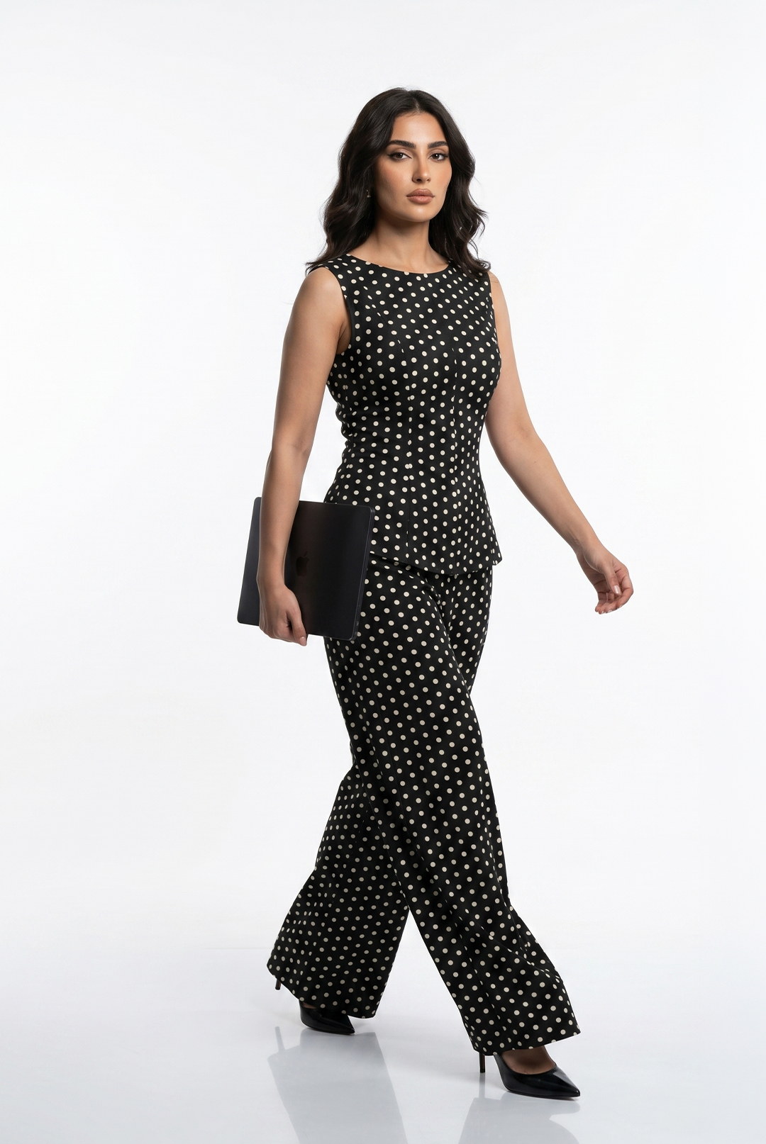 Polka black glow