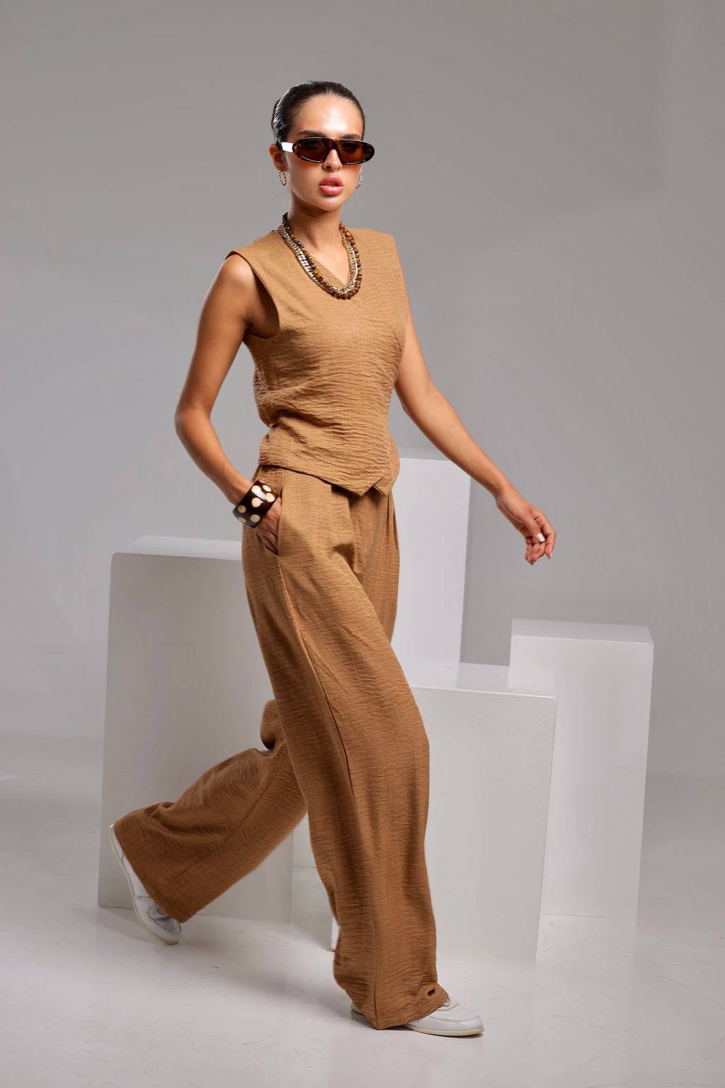 Desert suit
